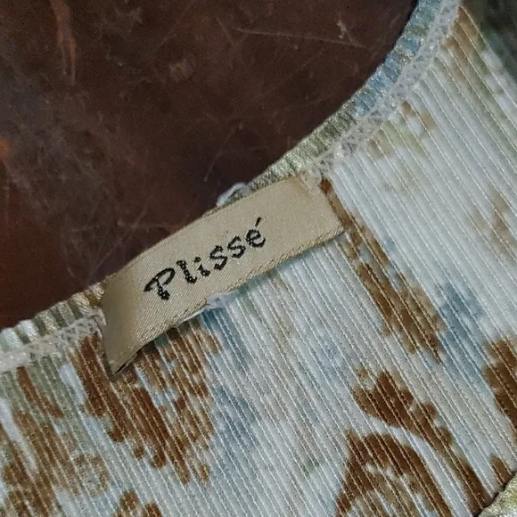 Sleeveless Patterned Top - Multicolor - Picture 2 of 4